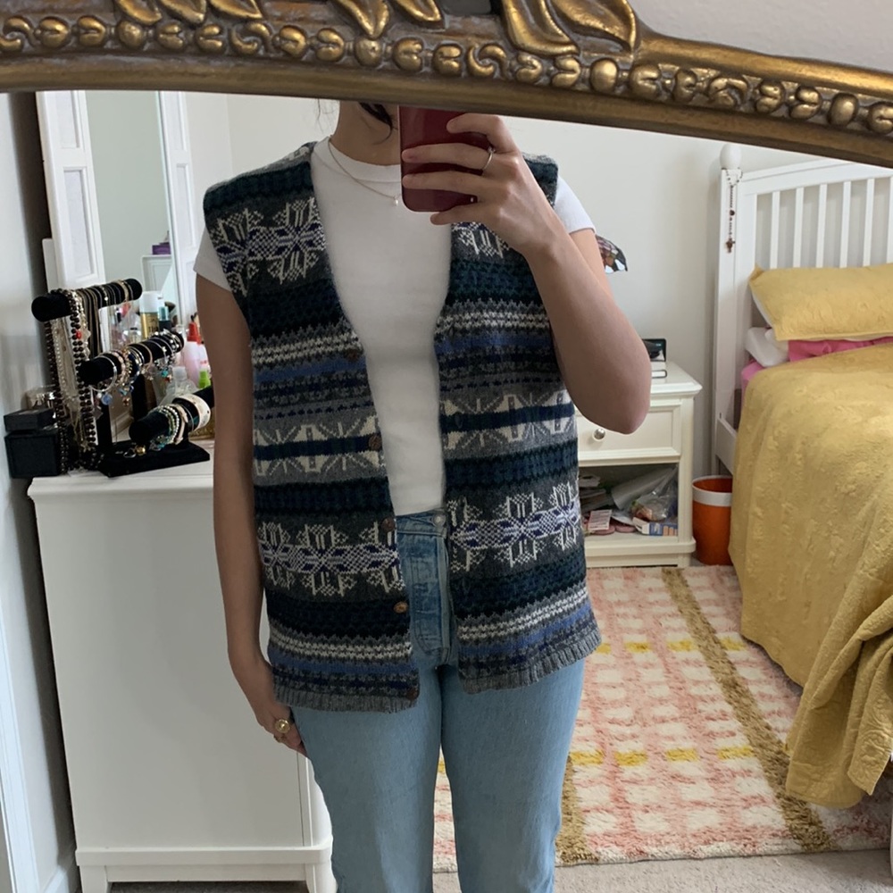 Vintage BP Vest XS Shetland 100% Pure Wool Nordstrom Sweater Knit Winter Blue